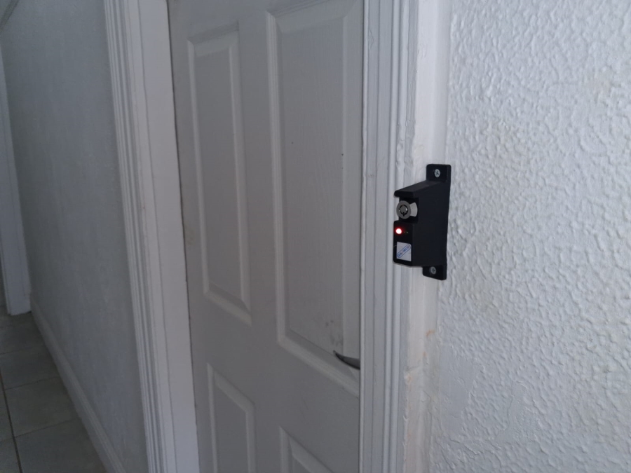 To Let 1 Bedroom Property for Rent in Quigney Eastern Cape